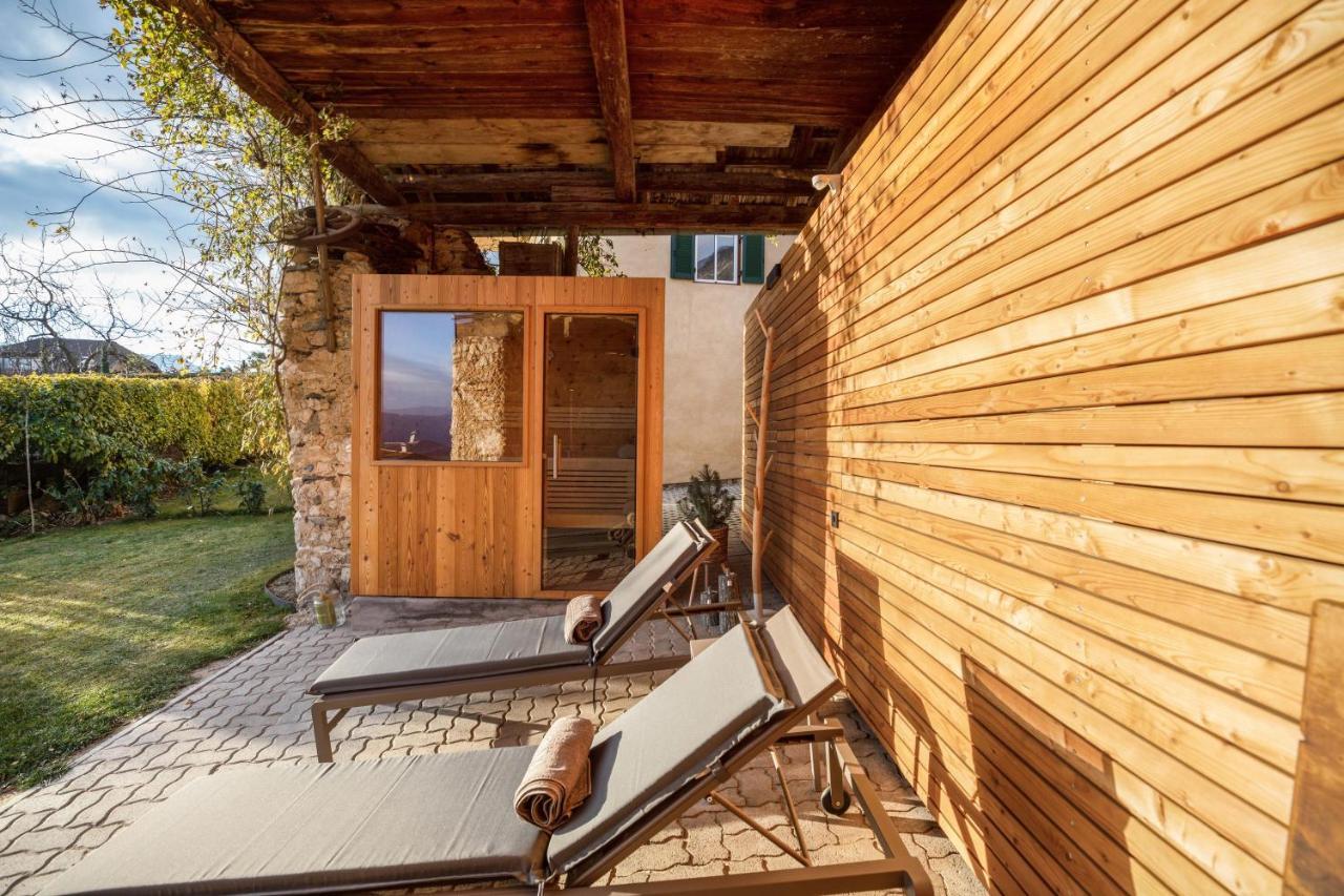 Brantenhof Ferienwohnung Vinea Cortaccia Dış mekan fotoğraf
