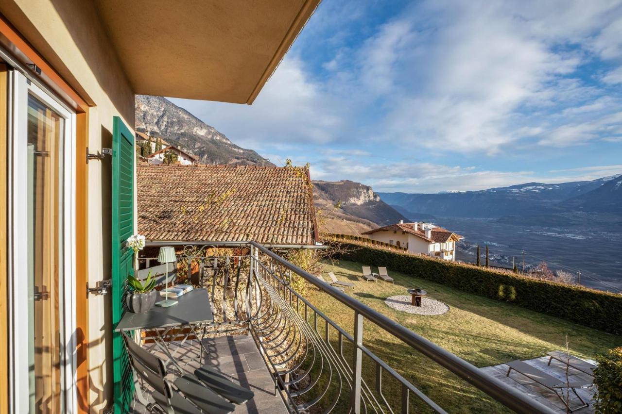 Brantenhof Ferienwohnung Vinea Cortaccia Dış mekan fotoğraf