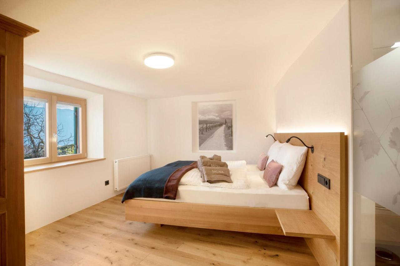 Brantenhof Ferienwohnung Vinea Cortaccia Dış mekan fotoğraf