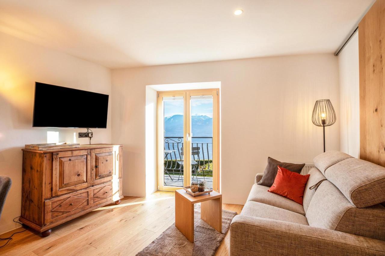 Brantenhof Ferienwohnung Vinea Cortaccia Dış mekan fotoğraf